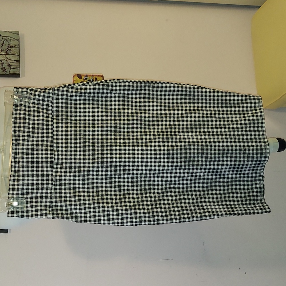 Hybrid & Company Black and White Gingham Pencil Skirt